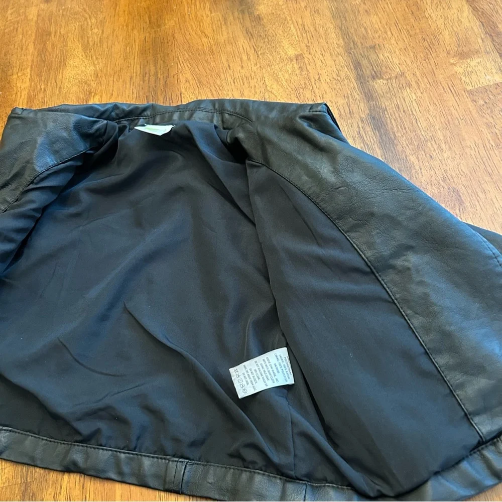 Crazy 8 Black Faux Leather Zip Jacket | Toddler Girl 4T | Classic Cool Outerwear - Picture 6 of 7